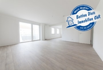 DIETZ: Sanierte 3 Zimmer Wohnung mit Balkon, Stellplatz und Kellerraum!, 64832 Babenhausen, Etagenwohnung