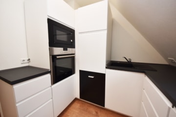 DIETZ: Einzugsbereite 3-4-Zimmer-Wohnung mit Einbauküche, opt. Garage und Klimaanlage – Ruhige Lage! - Einbauküche inklusive (668366)