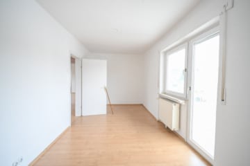 DIETZ: EFH im ruhigen Wohngebiet von Dieburg mit Garage, Freisitz und Garten auf 755 m² Grundstück - Schlafzimmer 3 von 3 OG (662551)