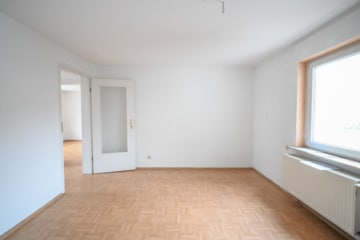 DIETZ: EFH im ruhigen Wohngebiet von Dieburg mit Garage, Freisitz und Garten auf 755 m² Grundstück - Esszimmer EG (662537)