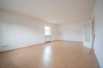 DIETZ: EFH im ruhigen Wohngebiet von Dieburg mit Garage, Freisitz und Garten auf 755 m² Grundstück - Schlafzimmer 2 von 3 OG (687201)