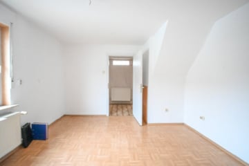 DIETZ: EFH im ruhigen Wohngebiet von Dieburg mit Garage, Freisitz und Garten auf 755 m² Grundstück - Esszimmer EG (662538)