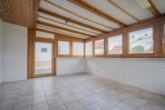 Überdachter Freisitz - DIETZ: EFH im ruhigen Wohngebiet von Dieburg mit Garage, Freisitz und Garten auf 755 m² Grundstück