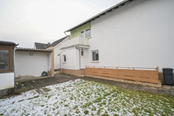 DIETZ: EFH im ruhigen Wohngebiet von Dieburg mit Garage, Freisitz und Garten auf 755 m² Grundstück - Großer Garten (662581)