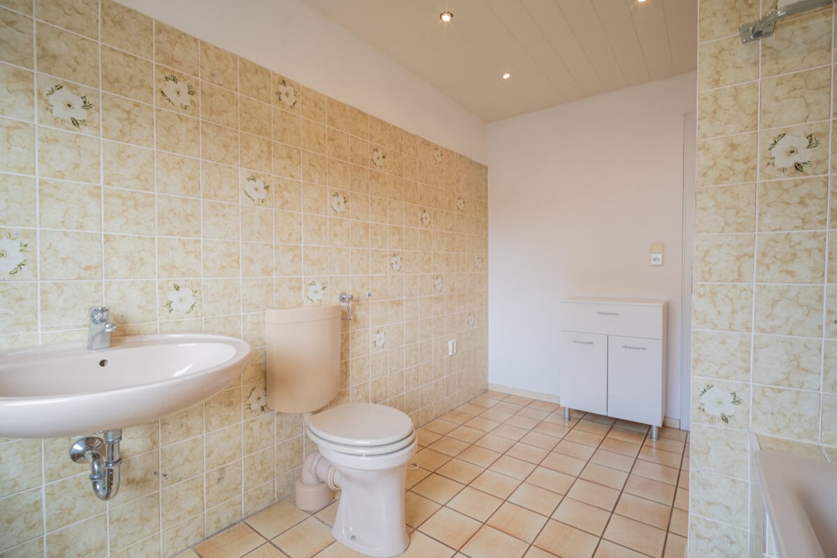 Tageslichtbadezimmer EG