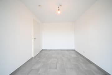 DIETZ: Moderne und helle 2-Zimmerwohnung im EG! mit 2 TG-Stellplatz und Kellerraum! - Schlafzimmer (678540)