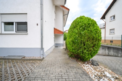 DIETZ: Gepflegte 2 Zimmer – Erdgeschosswohnung mit Balkon und Kellerraum in Eppertshausen! - Außenansicht (697725)