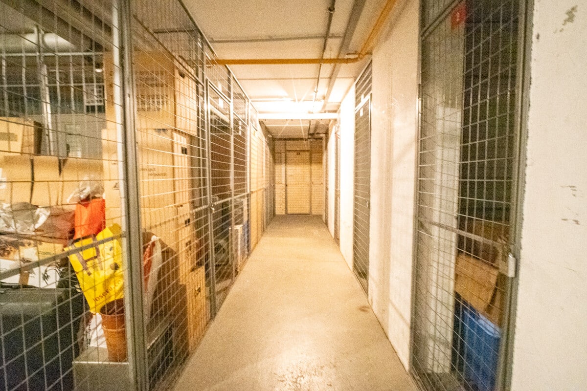 Abstellkammer KG
