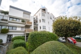 Außenansicht - DIETZ: Gepflegte 2-Zimmer-Eigentumswohnung mit Balkon, Einbauküche, Stellplatz und Kellerraum!