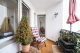 Balkon - DIETZ: Gepflegte 2-Zimmer-Eigentumswohnung mit Balkon, Einbauküche, Stellplatz und Kellerraum!