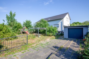 DIETZ: Großzügiges modernisiertes 2 Familienhaus auf großem Grundstück in der Gustav-Hacker-Siedlung, 64823 Groß-Umstadt, Zweifamilienhaus