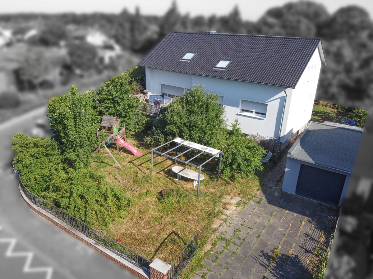 Großes Grundstück