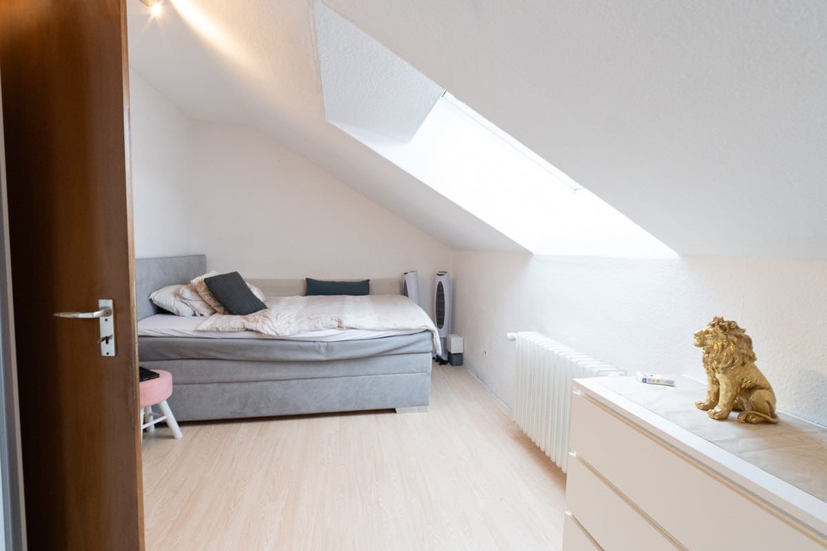 Schlafzimmer 2 von 2 DG