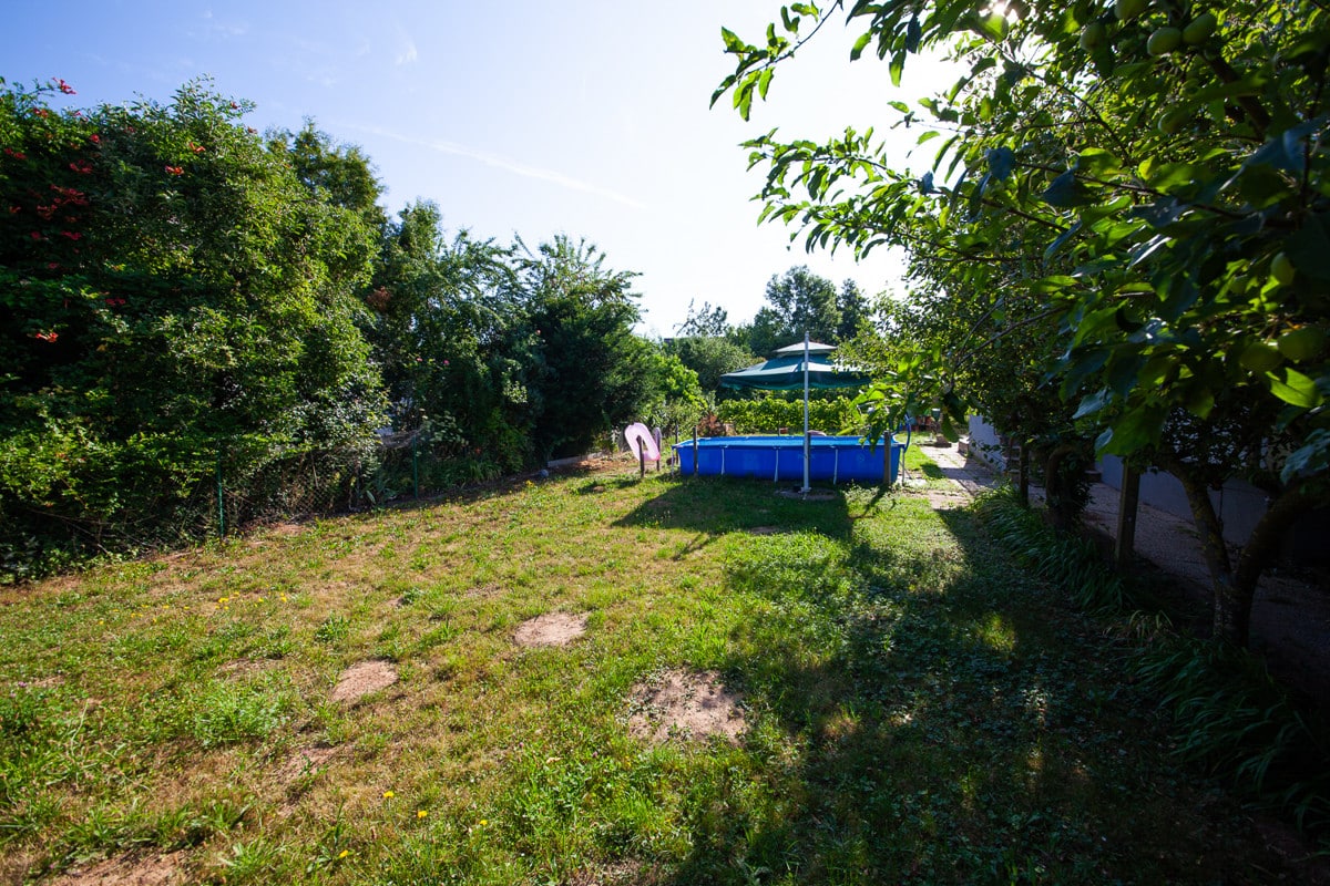 Gartenteil 2 von 2