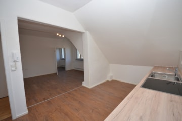 DIETZ: Helle 2-Zimmer-Wohnung mit neuer Einbauküche! - Offene Küche (683184)