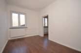 Schlafzimmer 1 von 1 - DIETZ: Helle 2-Zimmer-Wohnung mit neuer Einbauküche!