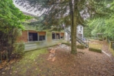 Außenansicht - DIETZ: Sanierungsbedürftiges Hotel in idyllischer Waldrandlage von Weiterstadt mit 33 Zimmern!