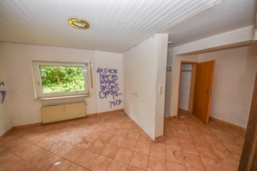 DIETZ: Sanierungsbedürftiges Hotel in idyllischer Waldrandlage von Weiterstadt mit 33 Zimmern! - Gästezimmer 4 EG (678954)