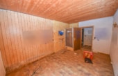 Badezimmer EG - DIETZ: Sanierungsbedürftiges Hotel in idyllischer Waldrandlage von Weiterstadt mit 33 Zimmern!