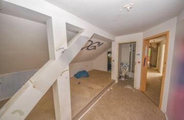 DIETZ: Sanierungsbedürftiges Hotel in idyllischer Waldrandlage von Weiterstadt mit 33 Zimmern! - Gästezimmer 2.OG (679005)