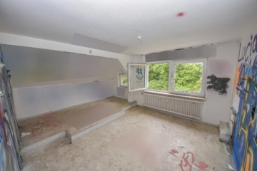 DIETZ: Sanierungsbedürftiges Hotel in idyllischer Waldrandlage von Weiterstadt mit 33 Zimmern! - Gästezimmer 2.OG (679000)
