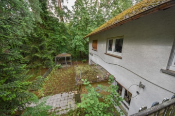 DIETZ: Sanierungsbedürftiges Hotel in idyllischer Waldrandlage von Weiterstadt mit 33 Zimmern! - Balkonblick 1.OG (678936)
