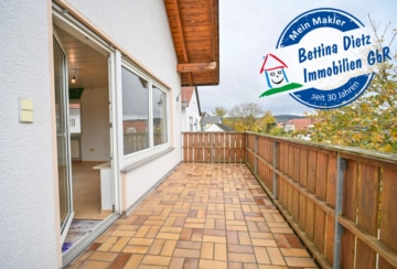 DIETZ: Gepflegte 4 Zi-Wohnung im ersten OG – 2 Balkon – Garage - Balkon (645095)