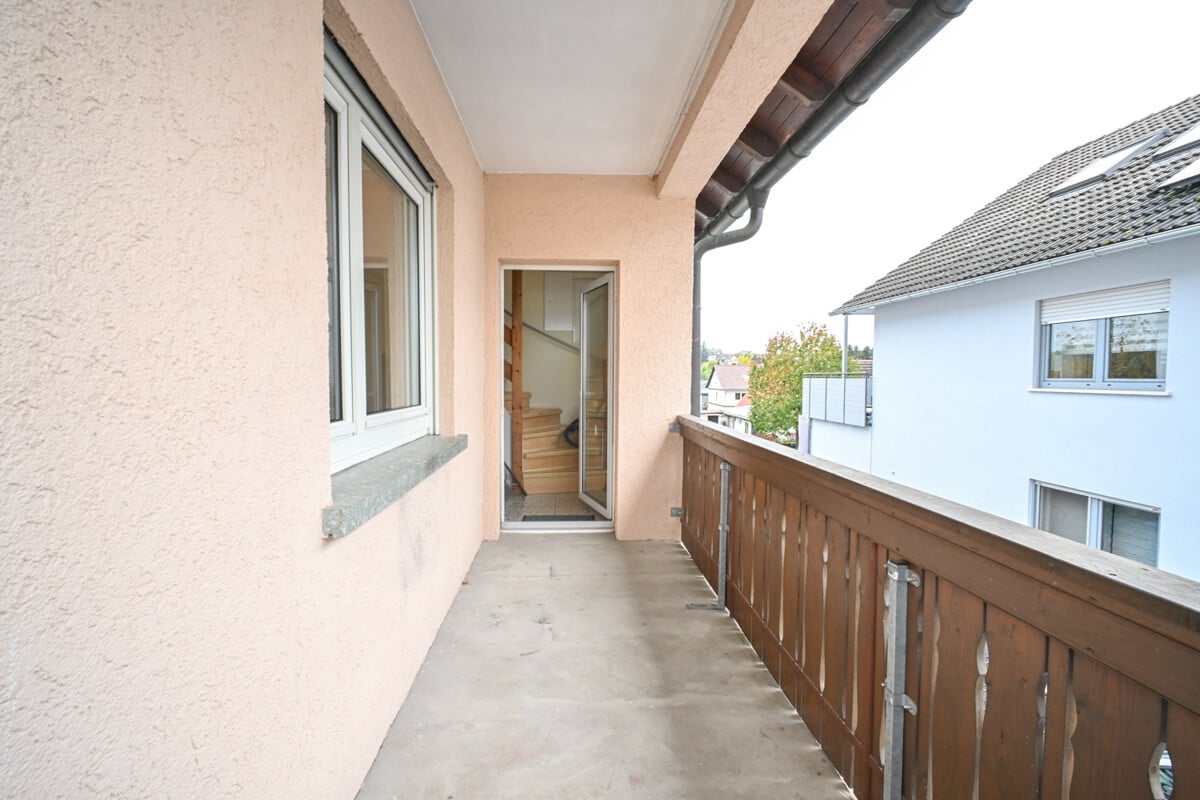 überdachter Balkon