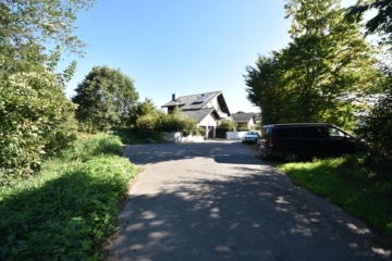 DIETZ: Freiwerdendes, liebevolles 2-Familienhaus-Anwesen in attraktiver Wohnlage von Klein-Zimmern! - Haus in Feldrandlage (653726)