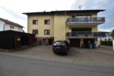 DIETZ: Großzügiges 4-Familienhaus in Gelnhausen - Höchst! Zwei Wohnungen frei! - Außenansicht Balkonseite2