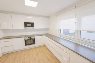 DIETZ: Größer als manches Haus! 4-Zimmer-Erdgeschosswohnung – 3-fach-Verglasung – Pelletsheizung - Küche EG (700777)