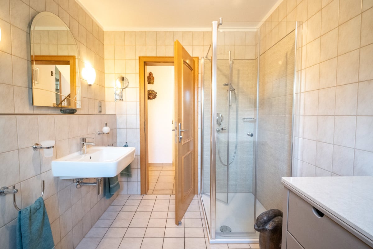 Tageslicht Badezimmer UG