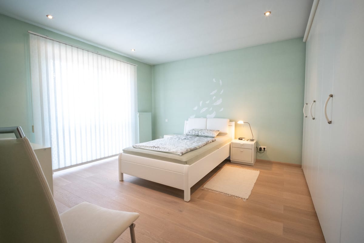 Schlafzimmer 1 von 4 OG