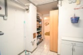 Top gepflegter Flachdachbungalow mit Wintergarten, Garage, Terrasse in beliebter Ober-Rodener Wohnlage! - Hausanschluss/Lagerraum KG