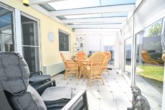 Top gepflegter Flachdachbungalow mit Wintergarten, Garage, Terrasse in beliebter Ober-Rodener Wohnlage! - Wintergarten