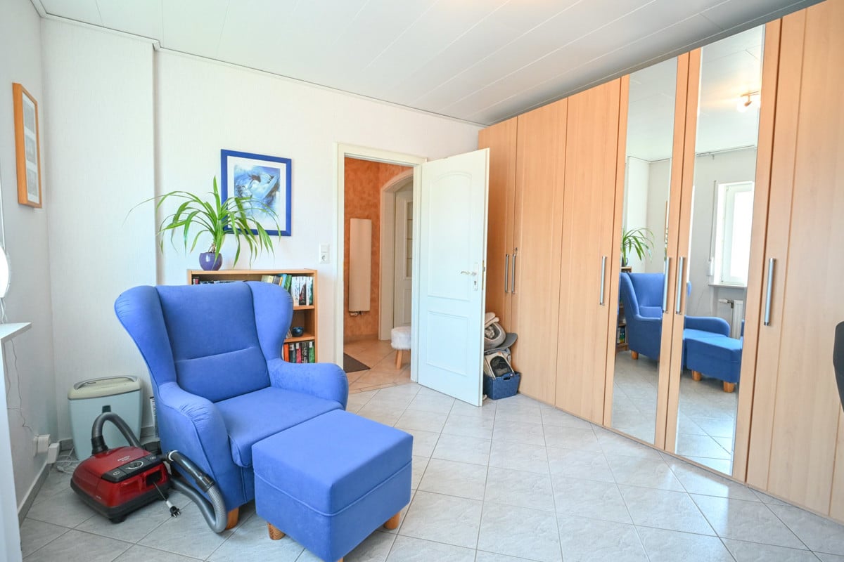 Schlafzimmer 1 von 2 EG