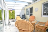 Top gepflegter Flachdachbungalow mit Wintergarten, Garage, Terrasse in beliebter Ober-Rodener Wohnlage! - Wintergarten