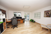 Schlafen 4 Büro Spielzimmer UG - DIETZ: Junges Familienhaus mit 837 m² großen, idyllischen Waldgrundstück in Laufach!