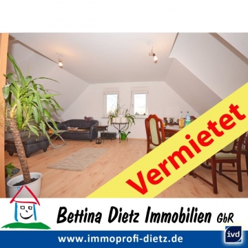 **VERMIETET**DIETZ: Hübsche geräumige 3 Zimmer Wohnung mit ca. 100 m² Grundfläche!, 64832 Babenhausen, Dachgeschosswohnung