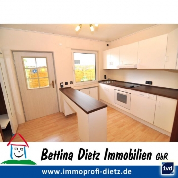 **VERMIETET**DIETZ: Kleine, feine 2-3 Zi.-Wohnung mit Einbauküche direkt in Babenhausen sucht netten Mieter, 64832 Babenhausen, Erdgeschosswohnung