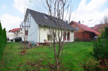 **VERMIETET**DIETZ: 1-2 Familienhaus mit tollem Gartengrundstück – Terrasse – Balkon – Eckbadewanne, 64850 Schaafheim, Einfamilienhaus