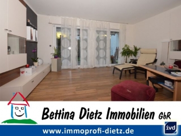 **VERMIETET**DIETZ: JÜGESHEIM! Gemütliches Reihenmittelhaus mit moderner Split-Level-Bauweise – Garage – Einbauküche – modernes Bad und Gäste-WC, 63110 Rodgau, Reihenmittelhaus