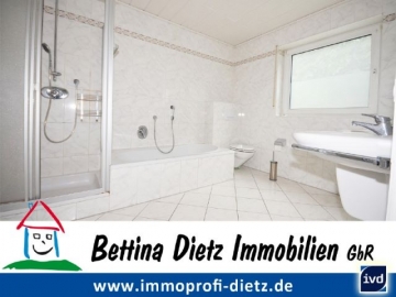 **VERMIETET**DIETZ: 3 Zimmer-Terrassenwohnung inkl. Einbauküche Wanne – Dusche – Garage- Gäste-WC – Fußbodenheizung, 63110 Rodgau, Terrassenwohnung