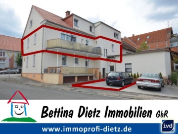 DIETZ: 4-5 Zimmerwohnung mit großem Balkon in super zentraler Lage von Babenhausen, 64832 Babenhausen, Etagenwohnung