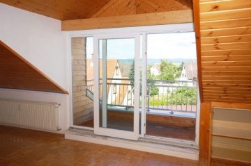 **VERMIETET**DIETZ: Sonnige 3 Zimmer Landhauswohnung mit toller Dachterrasse Spessartblick, 63762 Grossostheim, Wohnung