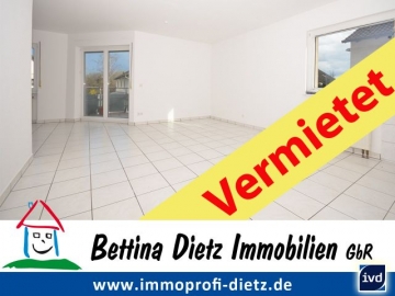 **VERMIETET**DIETZ: Weiskirchen – Tolle 4 Zimmerwohnung mit überdachtem Balkon und 2 Tageslichtbäder, 63110 Rodgau, Etagenwohnung