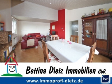 **VERMIETET**DIETZ: Großzügige 3 – 4 Zimmer Maisonettenwohnung mit EBK, 2 Bäder, Stellplatz, 2 Balkonen uvm., 64846 Groß-Zimmern, Maisonettewohnung