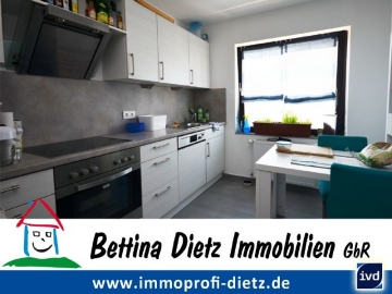 **VERMIETET**DIETZ: Modernisierte 4 Zimmer-Wohnung mit Einbauküche im gepflegten Mehrfamilienhaus, 64846 Groß-Zimmern, Etagenwohnung