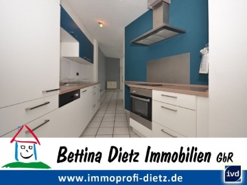 **VERMIETET**DIETZ : 3 Zimmer Erdgeschosswohnung mit Einbauküche PKW-Stellplatz und Freisitz – WG-tauglich, 63322 Rödermark, Erdgeschosswohnung