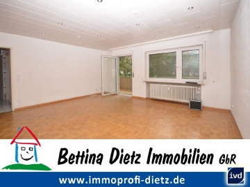 **VERMIETET**DIETZ: 4-Zimmer-Erdgeschosswohnung mit Balkon – Tageslichtbad mit Wanne, 63110 Rodgau, Erdgeschosswohnung